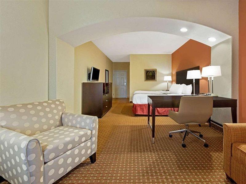 La Quinta By Wyndham Port Arthur Esterno foto