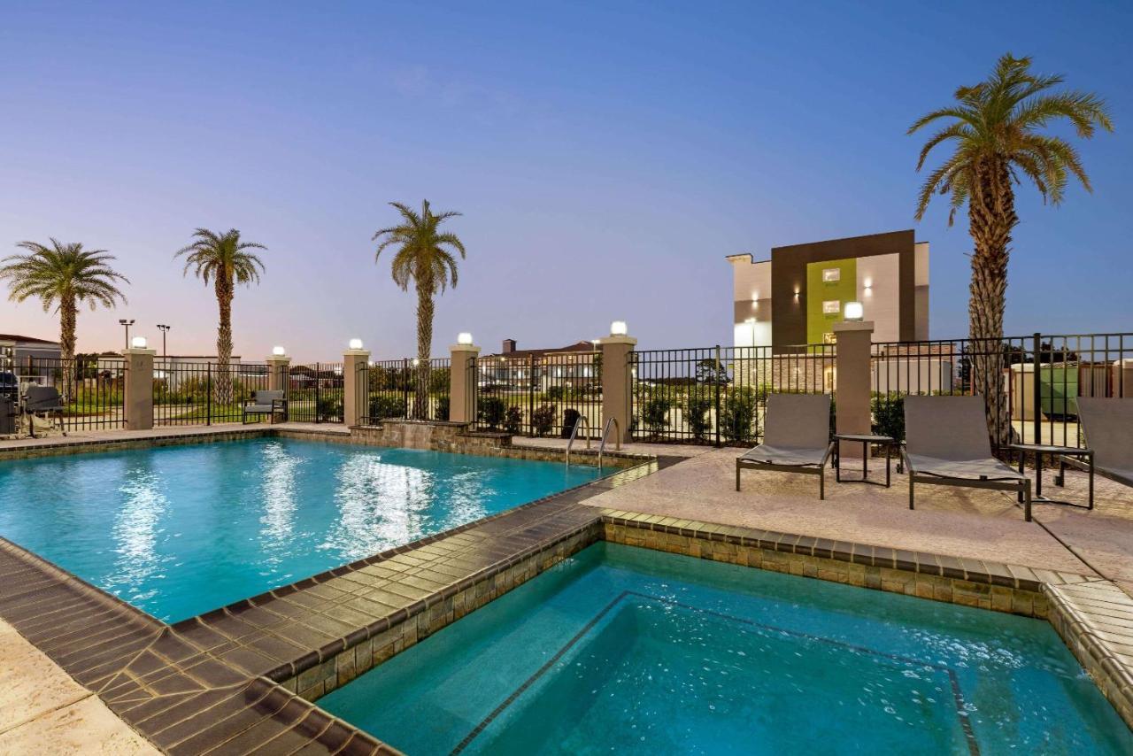 La Quinta By Wyndham Port Arthur Esterno foto