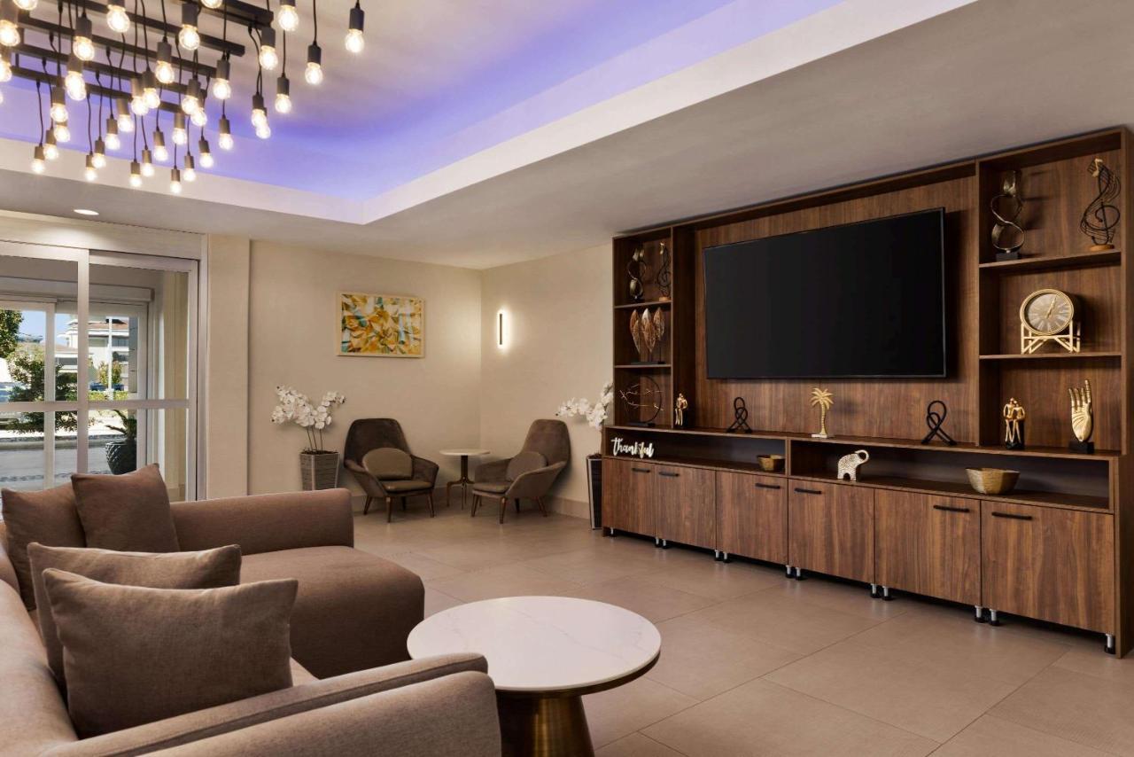 La Quinta By Wyndham Port Arthur Esterno foto